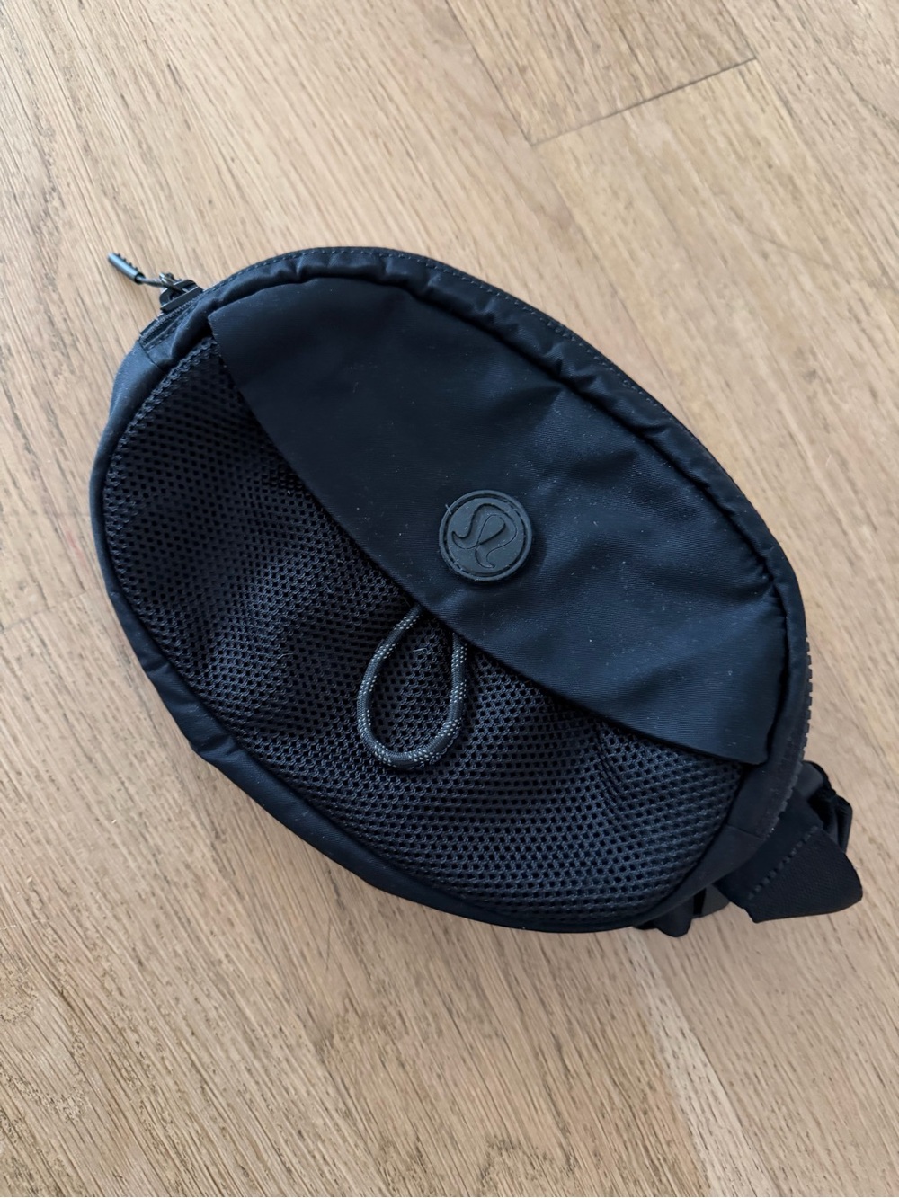 lululemon athletica Black Mesh Front Belt Bag